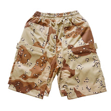 Load image into Gallery viewer, M692 Long Multi Pockets Buggy Shorts
